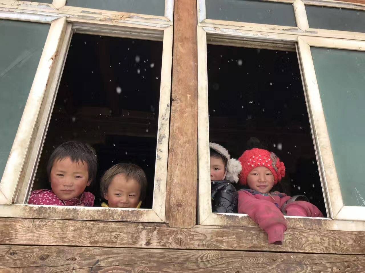 易游网页版-易游(中国)公益回顾丨家国同欢月同圆 温暖满载甘孜州(图9) 易游网页版-易游(中国)公益回顾丨家国同欢月同圆 温暖满载甘孜州(图9)