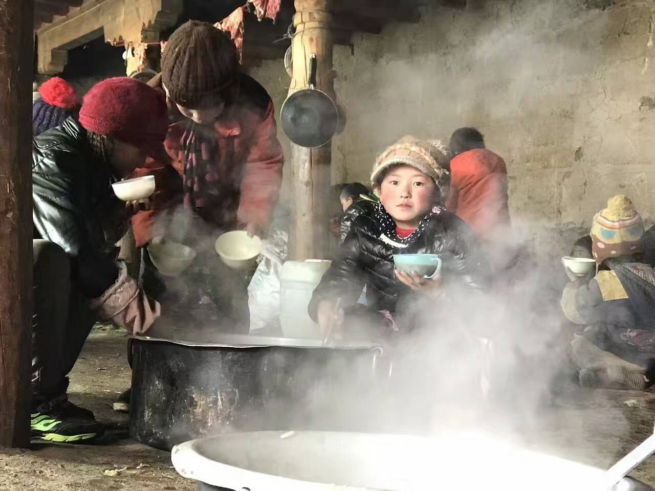 易游网页版-易游(中国)公益回顾丨家国同欢月同圆 温暖满载甘孜州(图10) 易游网页版-易游(中国)公益回顾丨家国同欢月同圆 温暖满载甘孜州(图10)